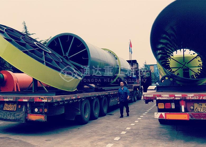 圓盤(pán)造粒機(jī)發(fā)貨現(xiàn)場(chǎng) 圓盤(pán)造粒機(jī)發(fā)貨現(xiàn)場(chǎng)